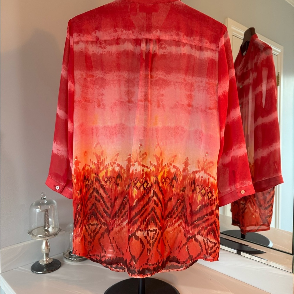 Chicos Elegant Red Ombre Women's Blouse US Small - Picture 4 of 7